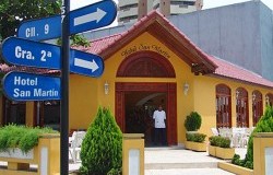 Fachada  Fuente hotelsanmartincartagena com 2